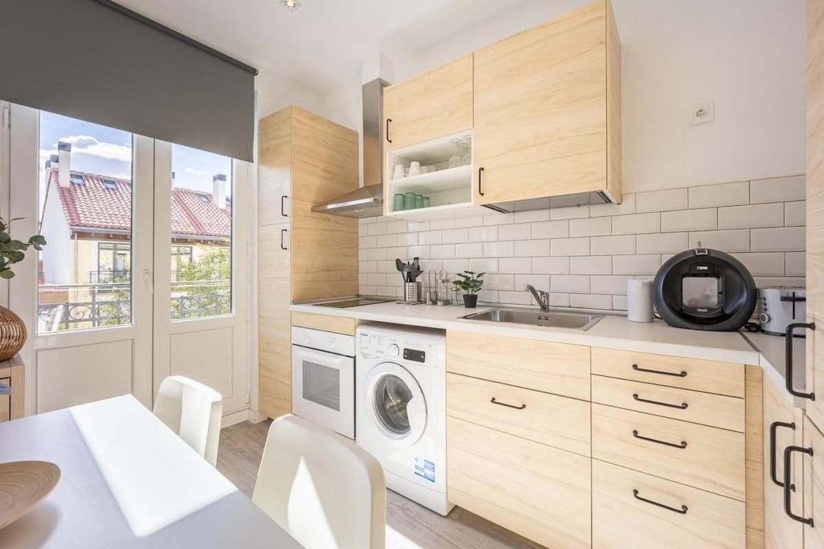 Apartamento Con Vistas En Lavapies Apartment Madrid Luaran gambar