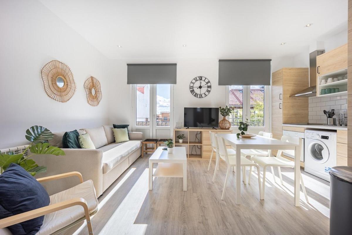 Apartamento Con Vistas En Lavapies Apartment Madrid Luaran gambar
