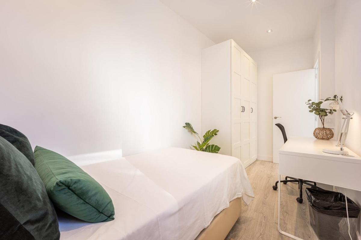 Apartamento Con Vistas En Lavapies Apartment Madrid Luaran gambar