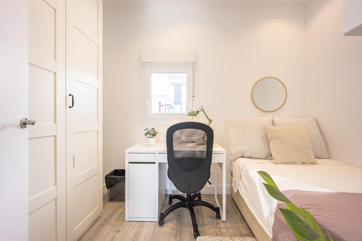 Apartamento Con Vistas En Lavapies Apartment Madrid Luaran gambar
