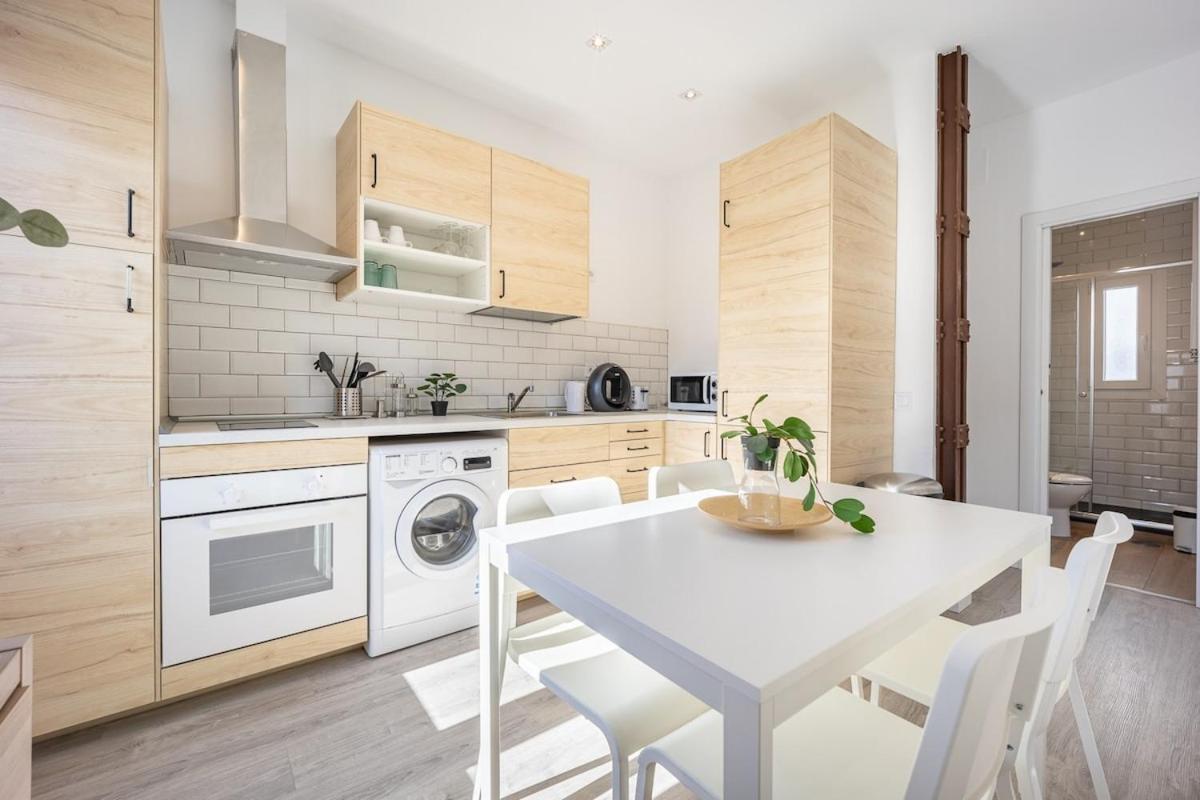 Apartamento Con Vistas En Lavapies Apartment Madrid Luaran gambar